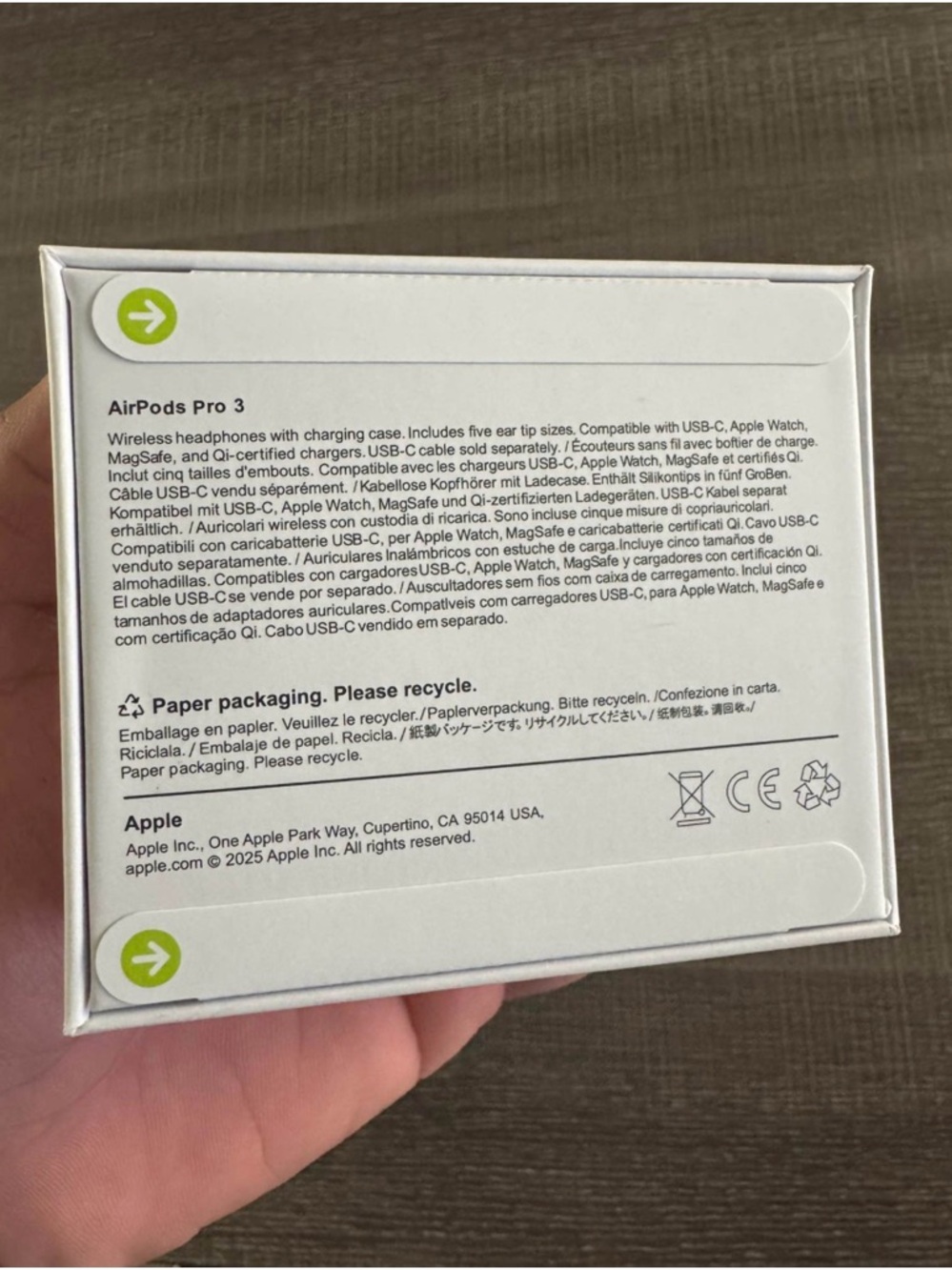 Apple AirPods Pro 3 Wireless Bluetooth Earbuds ANC White Brand New Sealed 🎧 - Picture 2 of 3